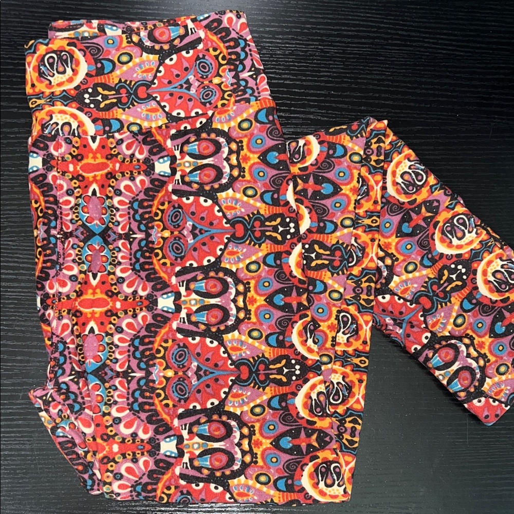 LuLaRoe Vibrant Multicolor Patterned Leggings
